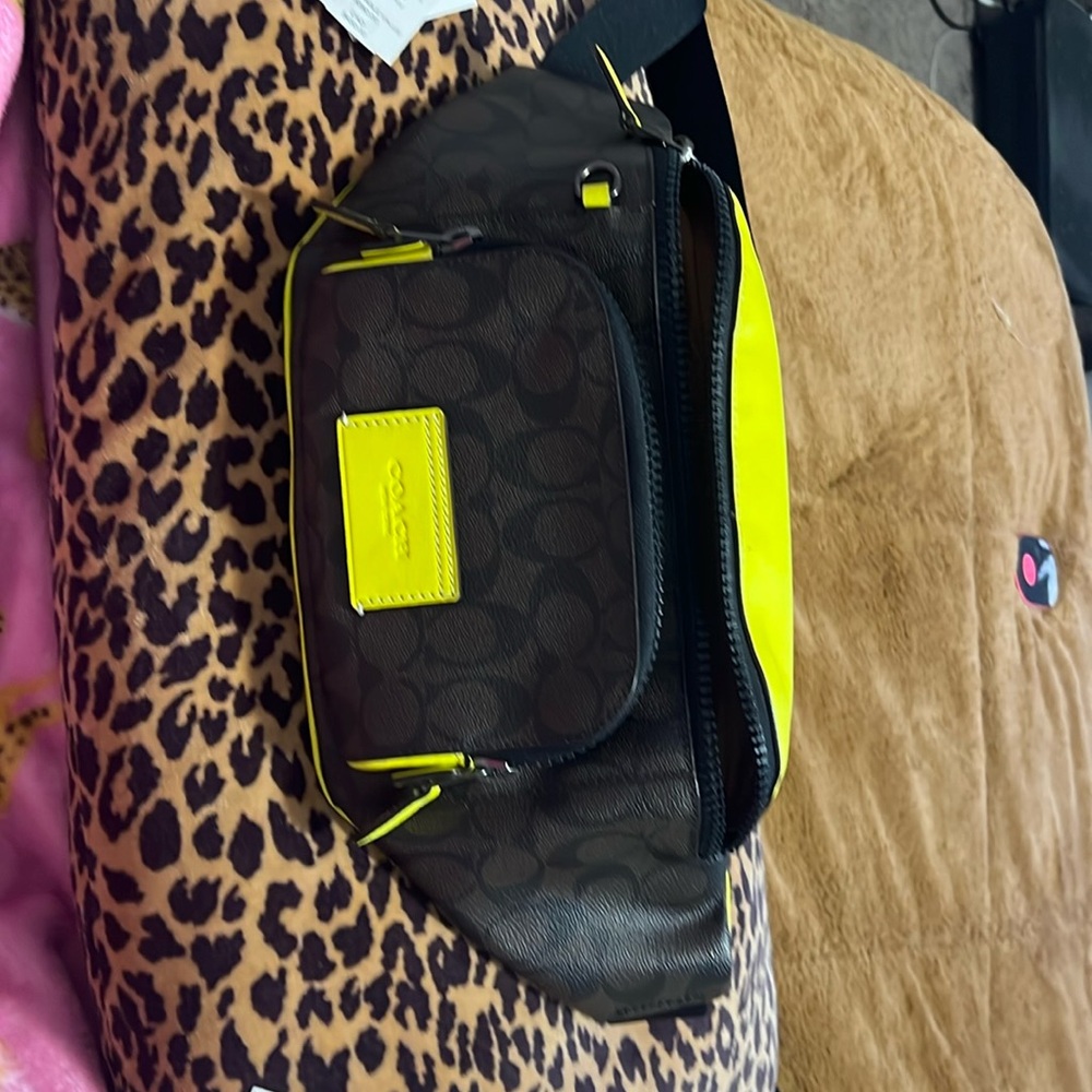 QB/Mahogany/Bright Yellow Cross Body bag